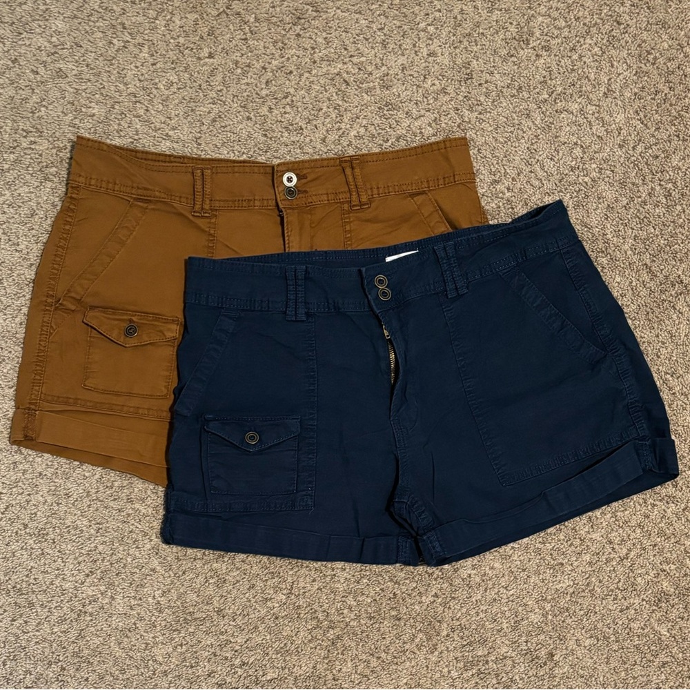 BUNDLE!!! Time & Tru Cargo Shorts (LARGE 12)
